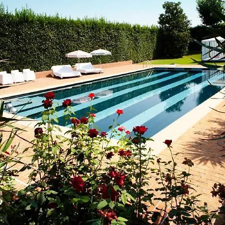 Bastia Sleeps 9 Pool Air Con Wifi Casa Minolle