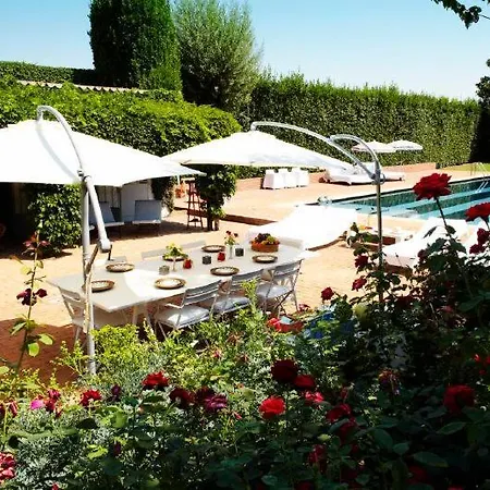 Bastia Sleeps 9 Pool Air Con Wifi * Casa Minolle