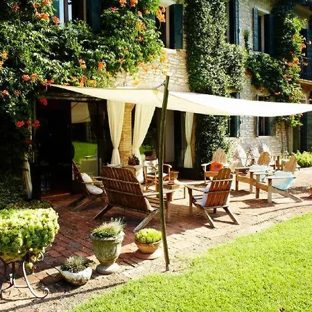 Bastia Sleeps 9 Pool Air Con Wifi * Casa Minolle