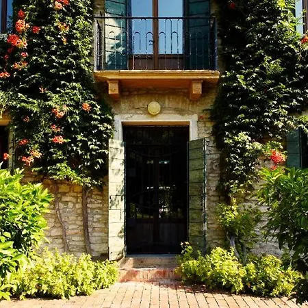 Bastia Sleeps 9 Pool Air Con Wifi Villa *